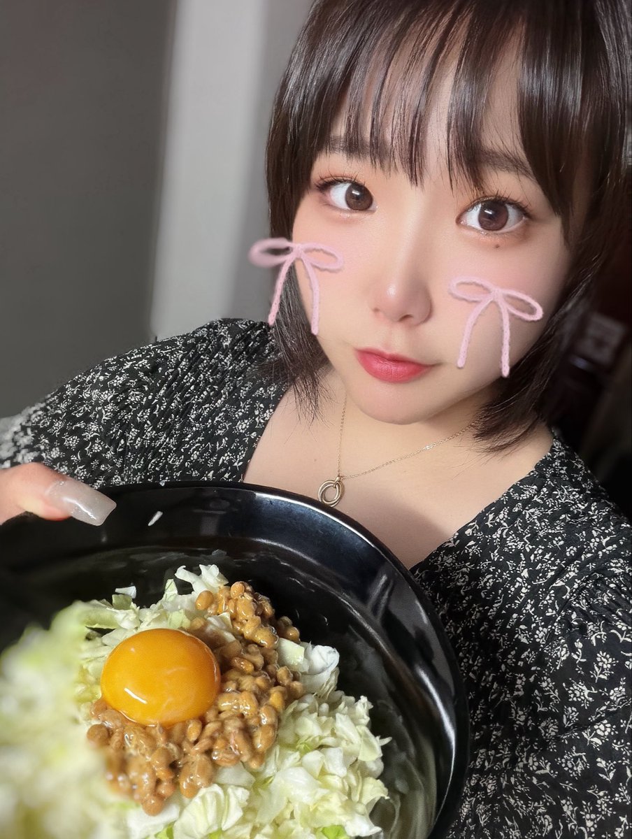 今日のぱくぱく〜😋 今日は #納豆キャベツサラダ🥗 初めてしてみた