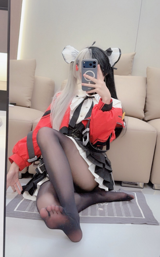 ortiz_moni22657's tweet photo. 正直、コスプレ脱いだ後は自信ないです… https://t.co/X20TWqsHrA