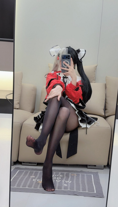 ortiz_moni22657's tweet photo. 正直、コスプレ脱いだ後は自信ないです… https://t.co/X20TWqsHrA