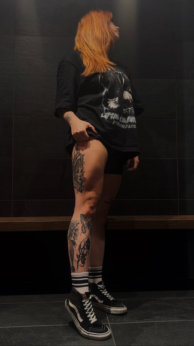 reine_svzy's tweet photo. Une semaine de plus à devenir plus puissante que vous tous 🤭 

#moneyslaves #soumis #moneymiss #esclaves #domina #findom https://t.co/bL5OtH0sTB