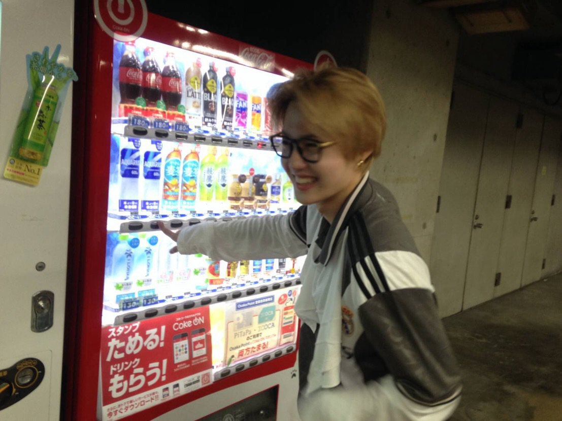 hwankeita's tweet photo. stop being so BOYFRIEND if you can’t be my boyfriend mr kim doyoung 😫 https://t.co/2PIpr2Kum8