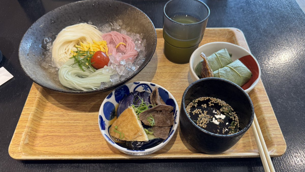 yuya_xsr's tweet photo. ソロツーも好きやけど、やっぱり何人かで走るマスツーのほうが好きやなー！！
今日のツーリング楽しすぎた😆
いい出会いもあり、楽しい出会いもあり、同じバイク2台で走ってたら声かけられるよな😂
#yamaha #xsr125 https://t.co/6z8klyeFXZ