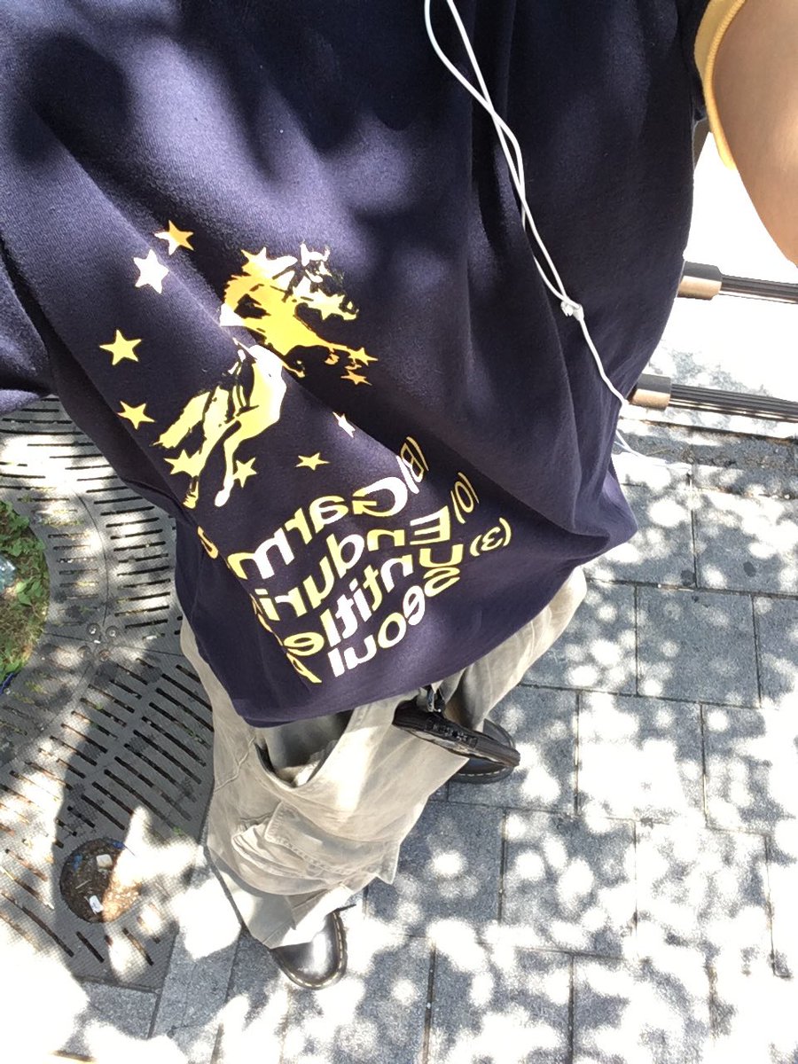 Jkn91uh's tweet photo. 놀아줘 https://t.co/QKXUVCsi4W