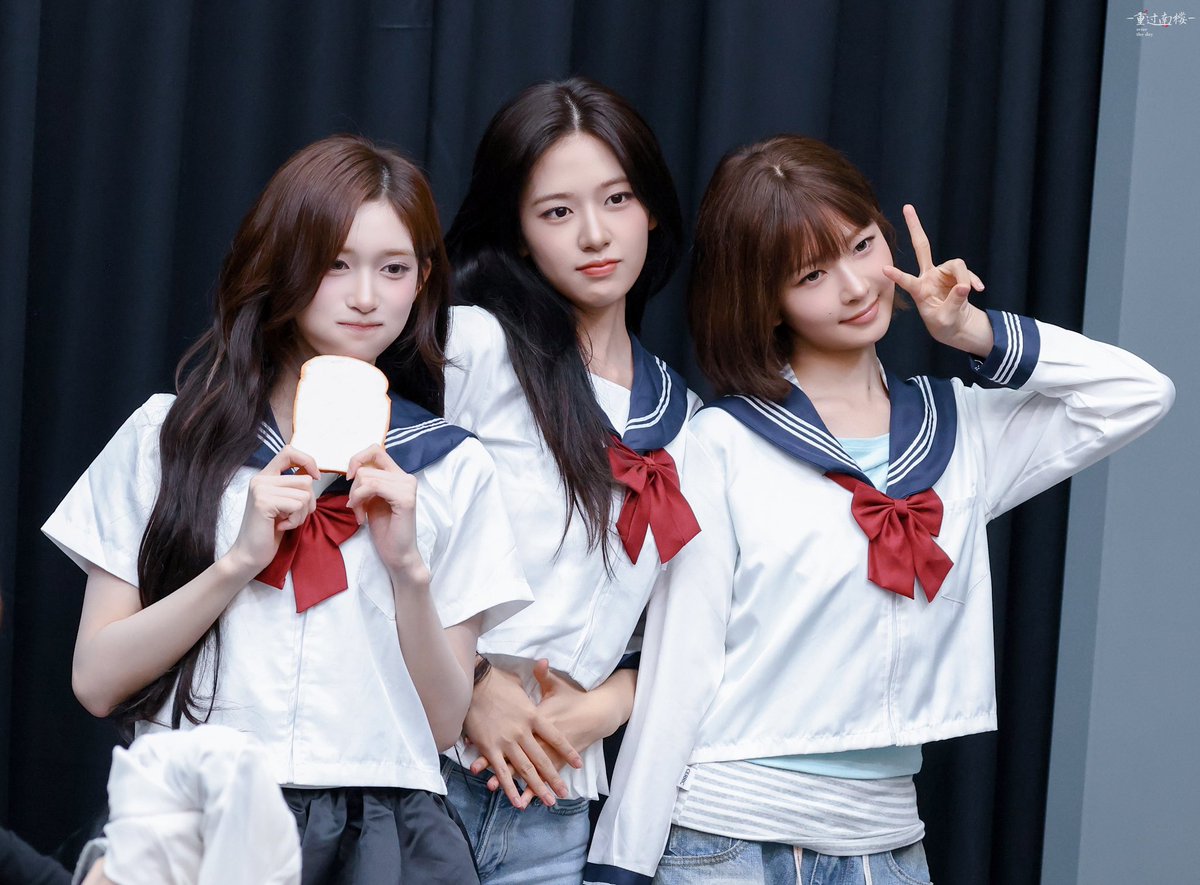 Nanlou1201's tweet photo. 260712

#이서 #LEESEO #イソ
#ユジン #ANYUJIN #안유진
#레이 #れい #REI
#IVE #아이브 https://t.co/9j0x58TcRg