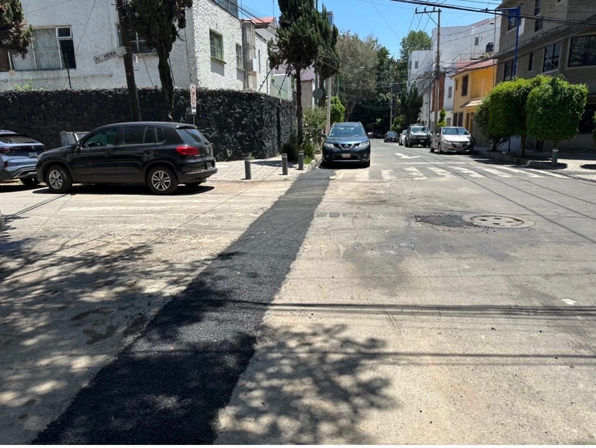 C_ConstructorBJ's tweet photo. Agradecemos la disposición de @BJAlcaldia @AccionesBJ y, en especial, de @HusseinRonquil1 por atender peticiones vecinales en #CreditoConstructor

El trabajo coordinado entre vecinos y autoridades fortalece nuestra comunidad y contribuye a mejorar nuestro entorno

@LuisMendozaBJ https://t.co/8L9ApimKV5