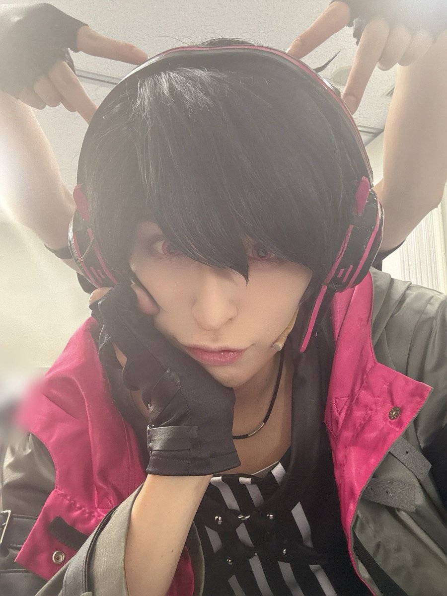C1Wo705's tweet photo. Action Stage「エリオスライジングヒーローズ」-New Dawn- 
東京千秋楽ありがとうございました！！
最高の景色をお客様と共に作り上げる事が出来て本当に幸せでした✨✨
素敵な声援をありがとう✨✨
みんな、京都公演も盛り上がっていこうね🎧

イタズラ好きなおチビちゃん🎧⚡️

#エリステ https://t.co/cTP1qyJmU1