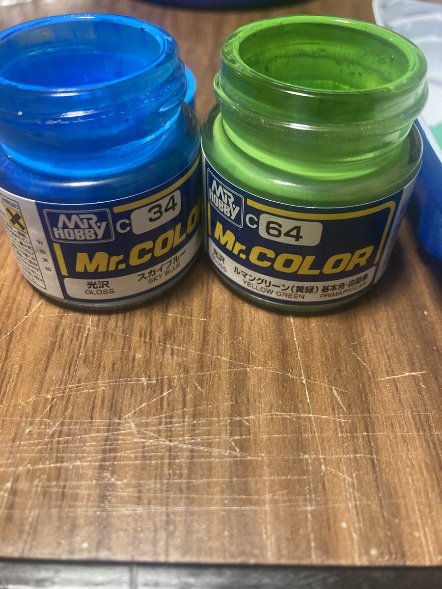 Ymt05_0072's tweet photo. あえてヒューベリオンカラーを調色😅
多分公式のカラー買った方が安いよなw https://t.co/3MHxQ7IVZS