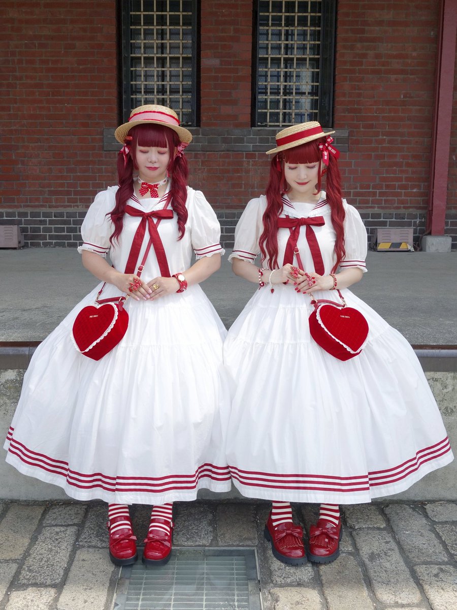 みかりさんと去年のセーラーワンピ白赤双子🤍❤️🤍ずっとやりたかった