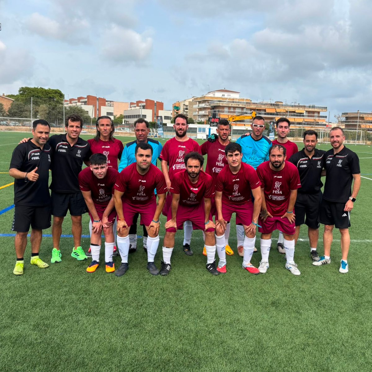 HCFParalimpico's tweet photo. 🄻🄾🅂 4 🄵🄰🄽🅃🄰́🅂🅃🄸🄲🄾🅂

La Selec. Valenciana de ⚽️ para Deportistas con #paralisiscerebral y #dañocerebraladquirido en el torneo internacional de Cataluña, junto a las selecciones Catalana y Danesa, ha contado con 3 de nuestros jugadores y Alejandro Álvarez como técnico https://t.co/j8vISqHwuz