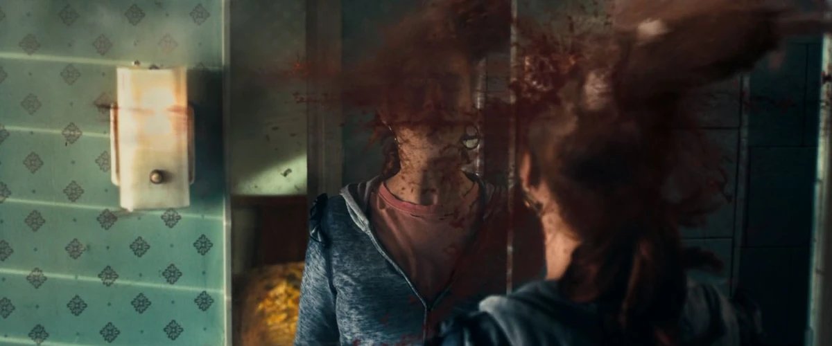 AstroLoserrr's tweet photo. rewatched drive and forgot they atomize christina hendricks face in it https://t.co/AJQmyC2abt
