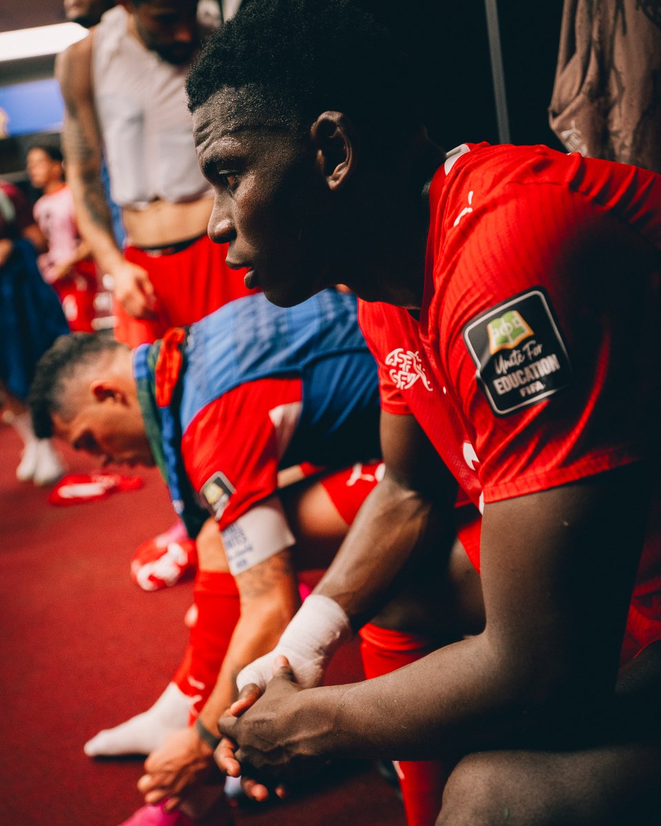 staderennais's tweet photo. 𝘉𝘳𝘦𝘦𝘭, 𝘯𝘰𝘶𝘴 𝘱𝘢𝘳𝘵𝘢𝘨𝘦𝘰𝘯𝘴 𝘵𝘢 𝘥𝘦́𝘤𝘦𝘱𝘵𝘪𝘰𝘯. 

Nous n'oublierons pas tes prestations pendant cette Coupe du Monde et ce retour de la Nati en 1/4 de finale, 72 ans après la qualification de 1954 👏 https://t.co/OO8eupucTe