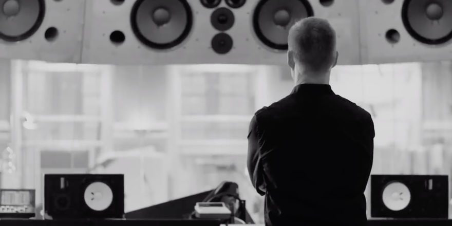 NotDeveloper's tweet photo. If suffering had a soundtrack, it would be Max Richter's "On the Nature of Daylight". That's the sound of pain. And he'll never write anything better.

📼 • https://t.co/IeJs2qdZNZ
🎧 • https://t.co/jYzRNCfus7 https://t.co/2onw2E5Fr5