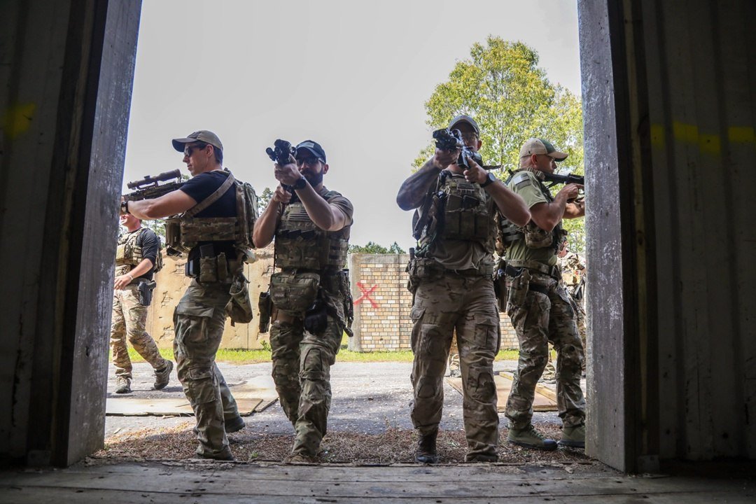 SFBOYSUSA's tweet photo. US ARMY  SOF 🇺🇸 https://t.co/52uSHCvWVR
