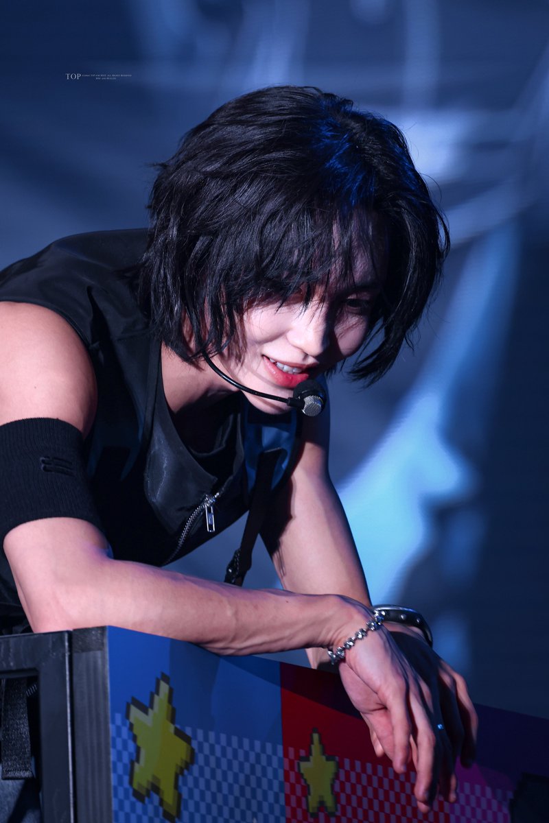 TOP_RIIZE's tweet photo. 260710 JAPAN FANMEETING RPG 福岡

🐈‍⬛⭐️🎮 #RIIZE #라이즈 #WONBIN #원빈 https://t.co/cRuvQFb4kw