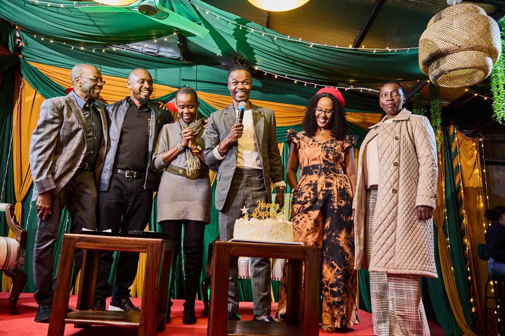 bonifacemwangi's tweet photo. Yesterday was truly special. I had the privilege of sharing my vision for the Kenya we deserve, answering questions about our campaign, launching our citizen-funded movement, and inviting more Kenyans to join this journey.

Thank you to everyone who attended, celebrated with us, contributed to the campaign, and continues to believe in this movement. Your support means more than you know. #43ForBonnie