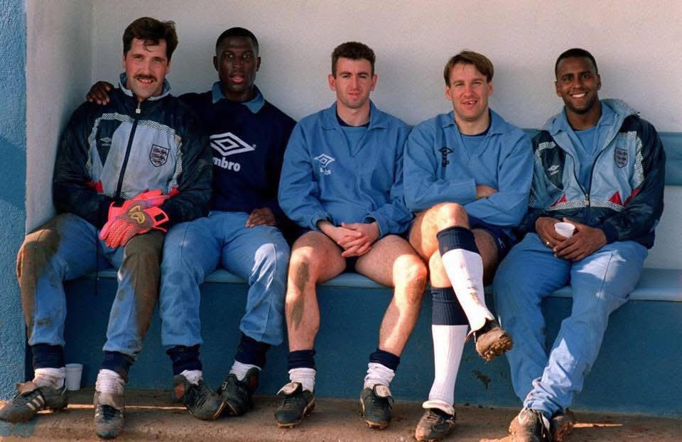 AerialThreat's tweet photo. On this beautiful morning, one of my favourite @England photos 👌🏽 🦁 🦁 🦁 

cc: @Hillsygooner @sometimesong @RobinHartley67 @clivepafc @DarrenArsenal1 https://t.co/txgKdxiFgg