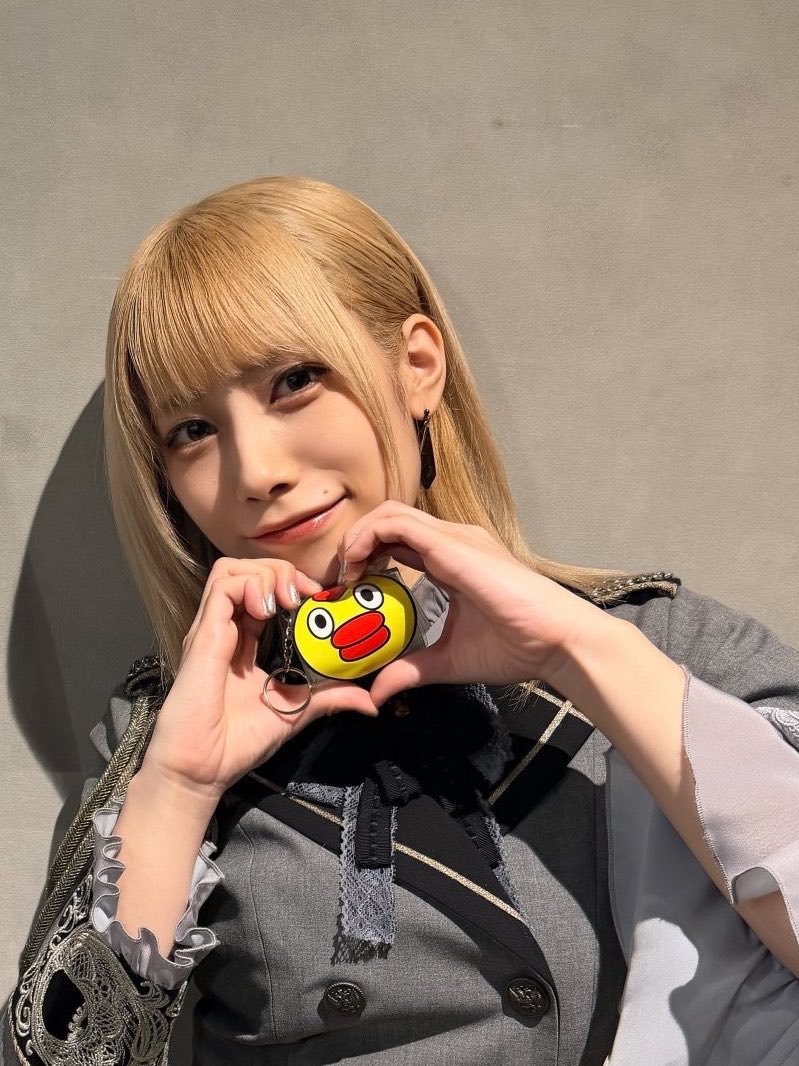 rhythmsonyeo's tweet photo. 🩵💛 https://t.co/o9pqvoUl8a