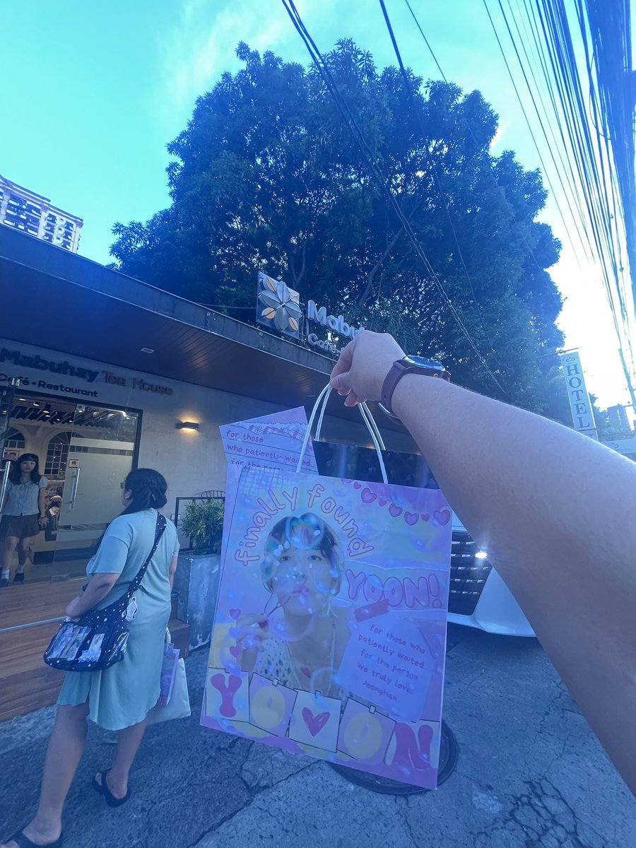 Berry_kei0717's tweet photo. What a lovely way to express our love to Jeonghan have so much fun 🩷💕
Cup sleeve event by @softcommand_
#FinallyFoundYoon #Jeonghan #정한 https://t.co/dbahQBIsTH