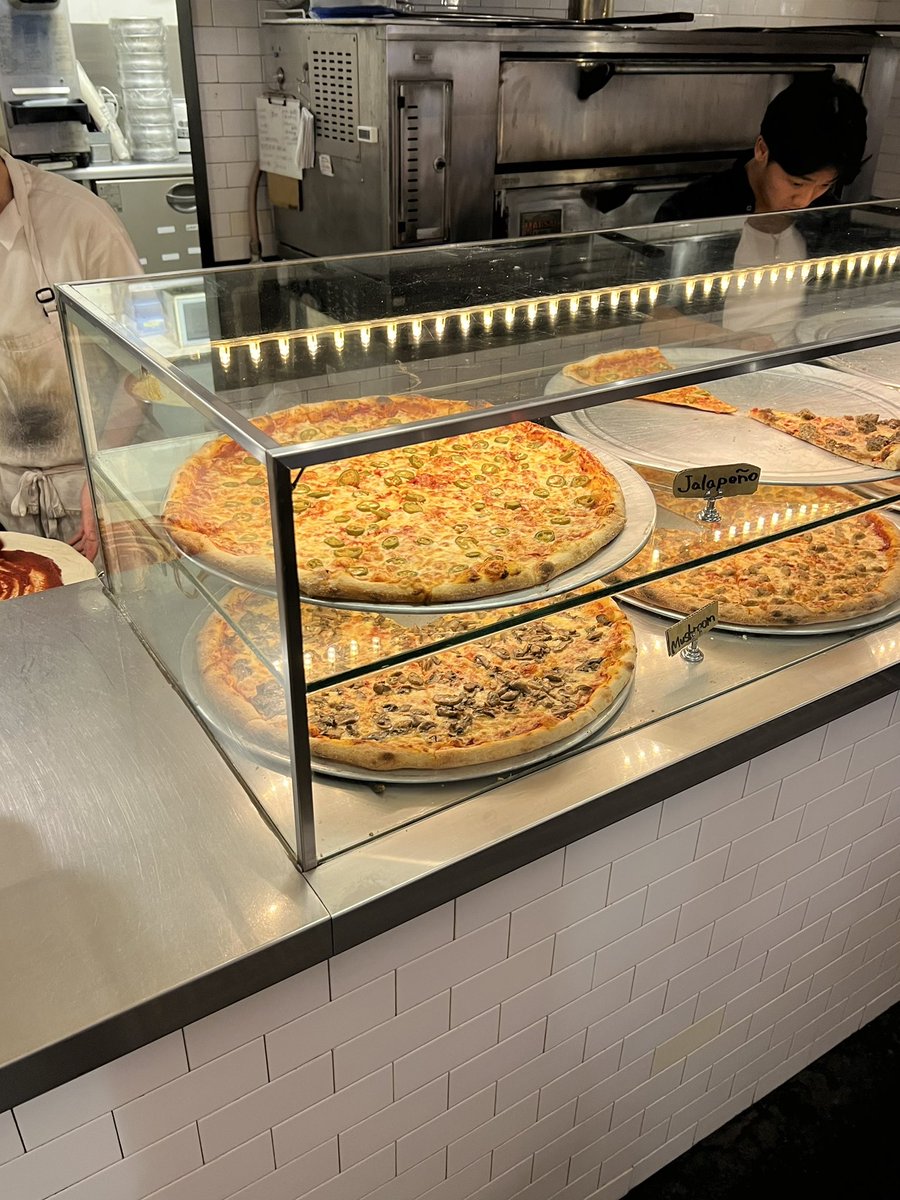 re_na031's tweet photo. 🍕🥤 https://t.co/DaRgqiXCcc