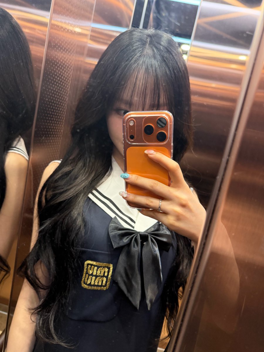 dbdrPwjd's tweet photo. 와 진짜 요즘 얼굴 걍 주사위 666 이네 미치겟다 https://t.co/IZ2jxvTJzv