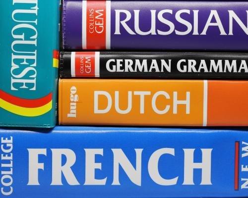 tru3326's tweet photo. Study finds those who speak two languages have brains that appear around six years younger than those who speak one. https://t.co/GIkrplxrUL https://t.co/PbOU73T2xO