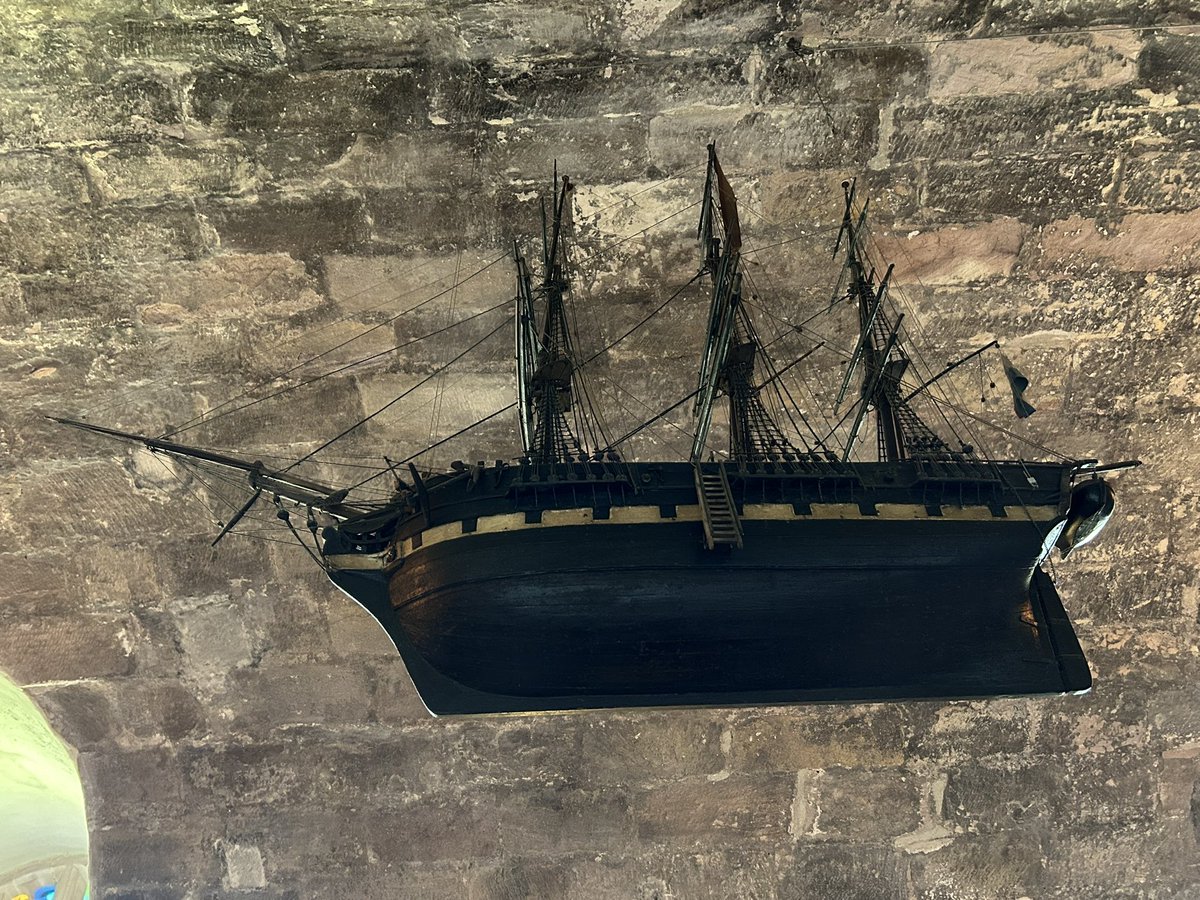 tutty352's tweet photo. #PMJWeeklyChallenge #Wires
The Ship Room, Lindisfarne Castle. https://t.co/dfb78aqzFD
