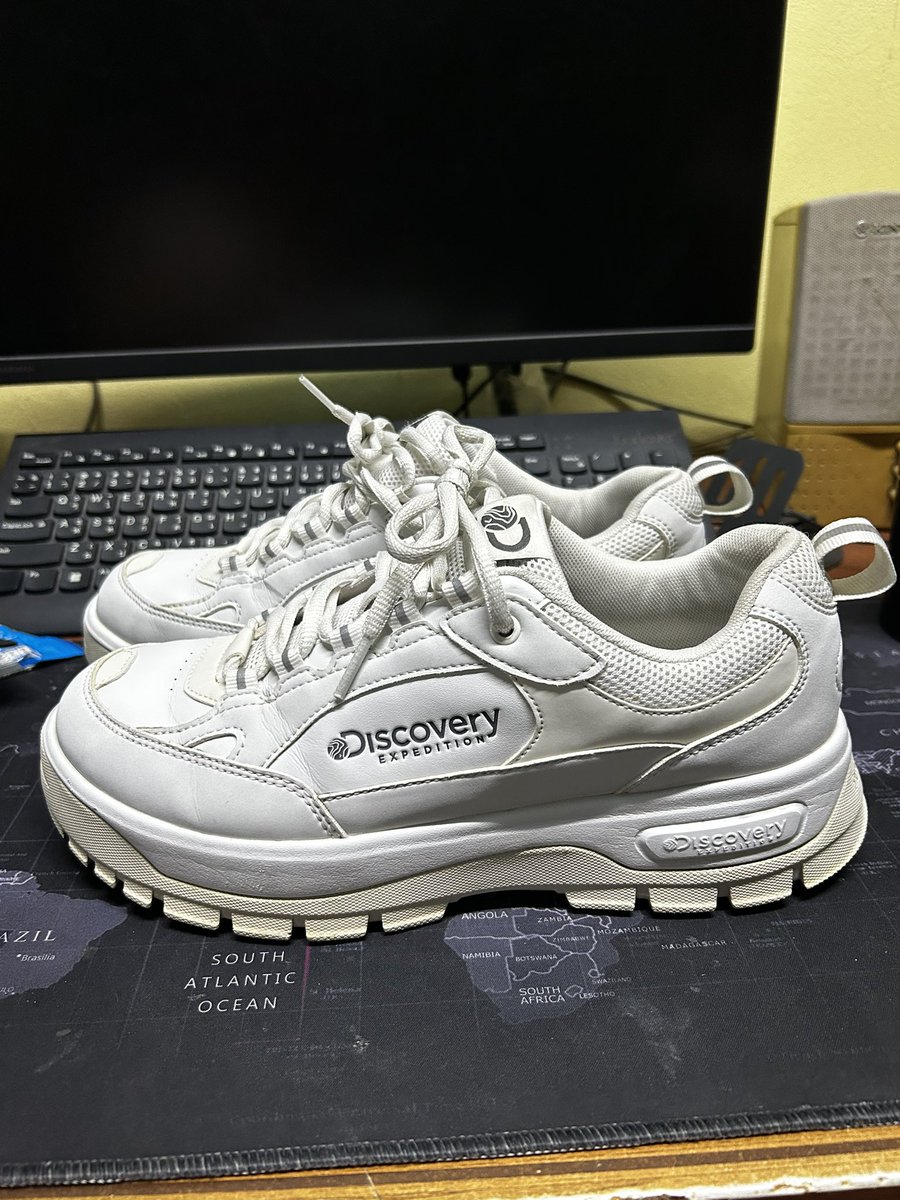 ploy_mm42's tweet photo. #ส่งต่อรองเท้า Discovery Expedition (แบรนด์ไลฟ์สไตล์เอาต์ดอร์ชื่อดังจากเกาหลี)
❤️ 260  บาทส่งฟรี 
❤️ไซต์ 41 ยาว 26 cm

สภาพดี ใช้งานน้อย พื้นเต็ม

#ส่งต่อรองเท้ามือสอง #รองเท้ามือสอง #รองเท้ามือสองของแท้ #ส่งต่อเสื้อผ้า #เสื้อผ้ามือสอง #เสื้อผ้ามือ2 #ส่งต่อ #ส่งต่อรองเท้ามือ2 https://t.co/EzWnY0Kndj