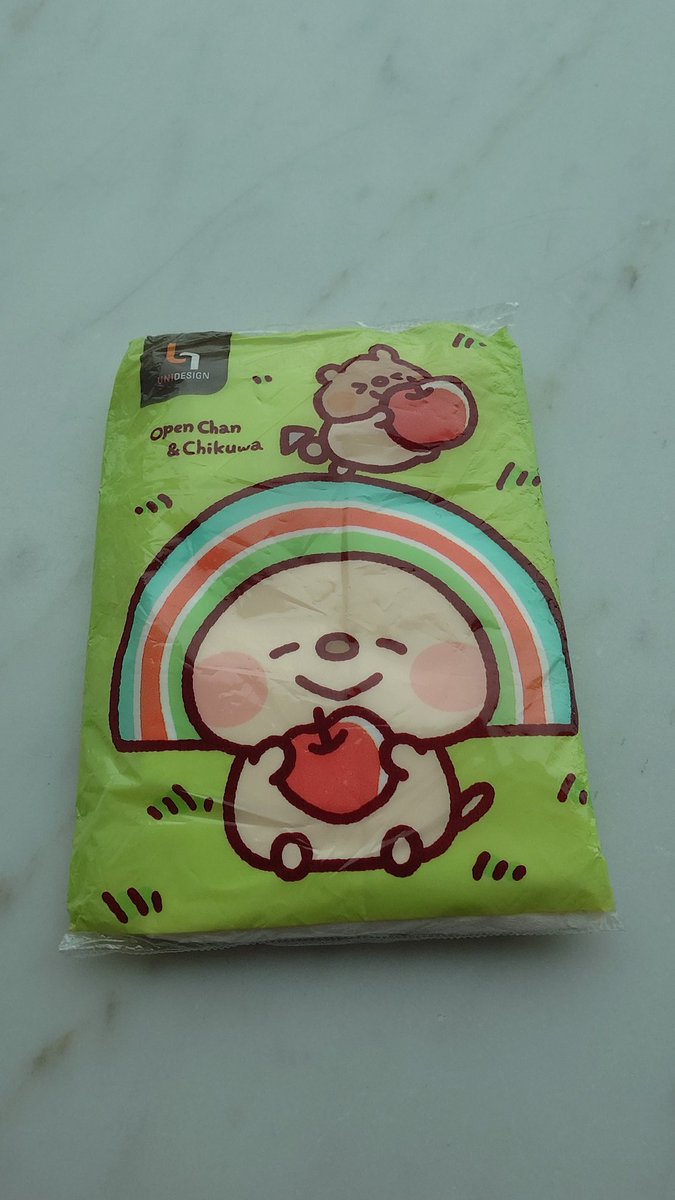 den2mushi2's tweet photo. ラベンダー畑で鼻水垂らしてたら、多分台湾の方がティッシュを下さった。オレンジ色のTシャツの方、ありがとう。そして、私はラベンダー花粉症疑惑。 https://t.co/yeGfeIPBdI