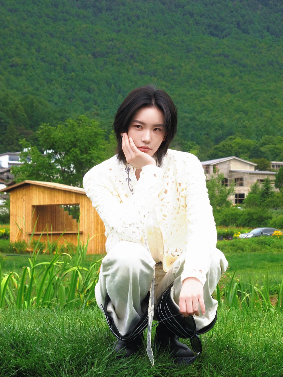 lukeranarchive's tweet photo. 260711 | LKR STUDIO UPDATE
— for rednote's GOSLow festival (long thread)
#KERAN #陆柯燃 #LUKERAN https://t.co/KZh4q8mwjx