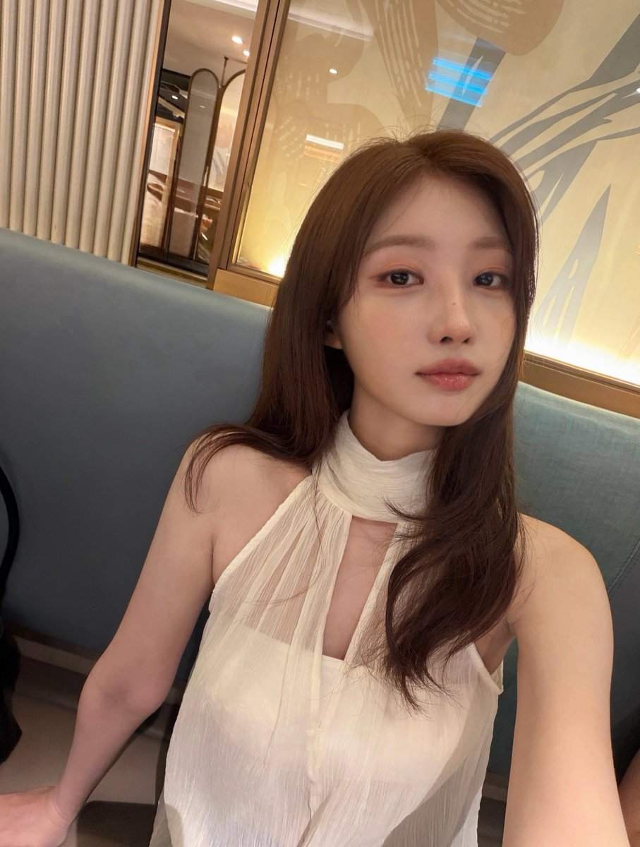 everglowinfos's tweet photo. @everglow_offcl [2/2]

#EVERGLOW  #에버글로우 #SIHYEON  
#시현 #RE_CODE @everglow_offcl https://t.co/gbiQHpzpAQ