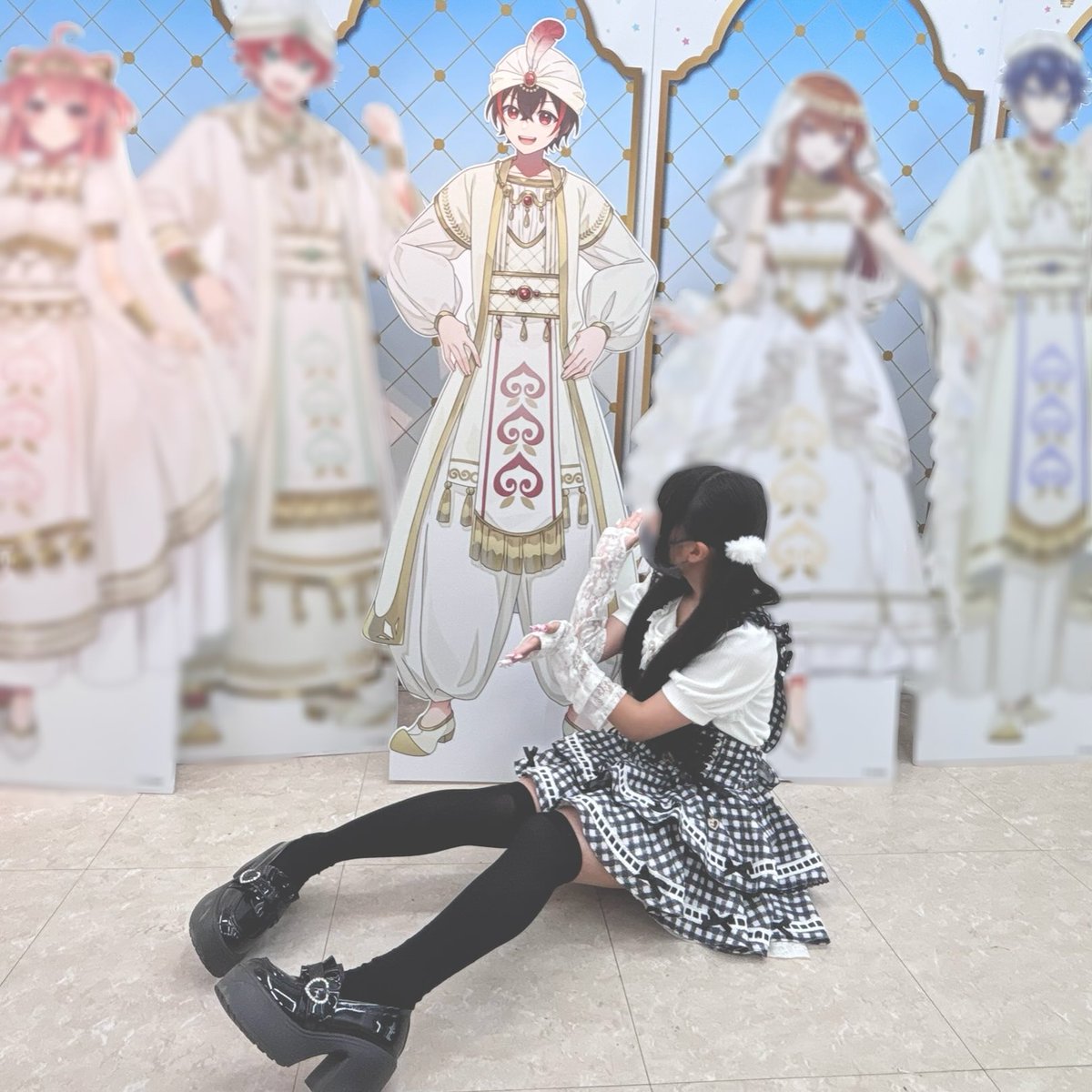 YuaPyoon_Love's tweet photo. ♥ @YuaPyoon  ♥

今日もオリショ行ってきたよ(･ω･)ﾉ
今日は人が少なかったからじっくりゆあんくんのこと見れた ͈ᴗ̀ ̫ᴗ́ ͈

この衣装のゆあんくんかっこいい➰🍥
お手紙にも書いたけどビジュ爆発してるねɞ̴̶̷  ̫ ɞ̴̶̷

今日も楽しかったよだいすきꈍ ꈍ♡

 #ゆあんくんきいて  #アラぴちナイト https://t.co/ZOPhcFJMCg