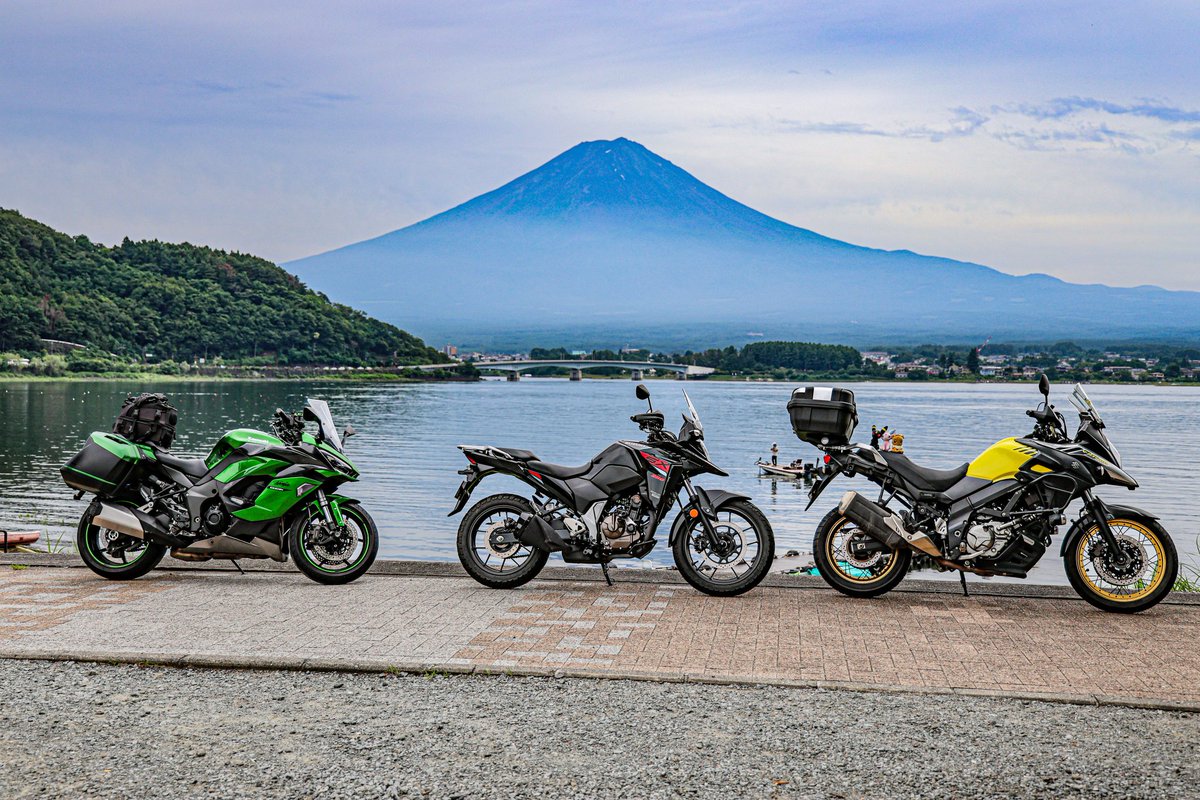 backingline1's tweet photo. ただいま😀💕💕
今日も無事帰宅しました🏍️
ありがとうございます✨✨

今日は3台で走ってきました。ひさしぶりの富士山見れて、楽しい1日でした🗻💕💕

ご一緒頂いたライダーさん、ありがとうございました✨✨ https://t.co/6NjpmRsoIJ