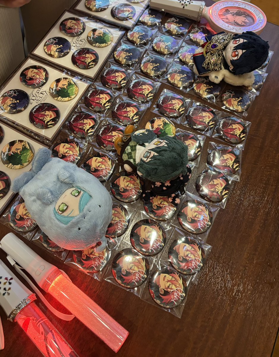 CpMcrl's tweet photo. ささみとうにとライブ配信みてたー https://t.co/ccae5GW0gR