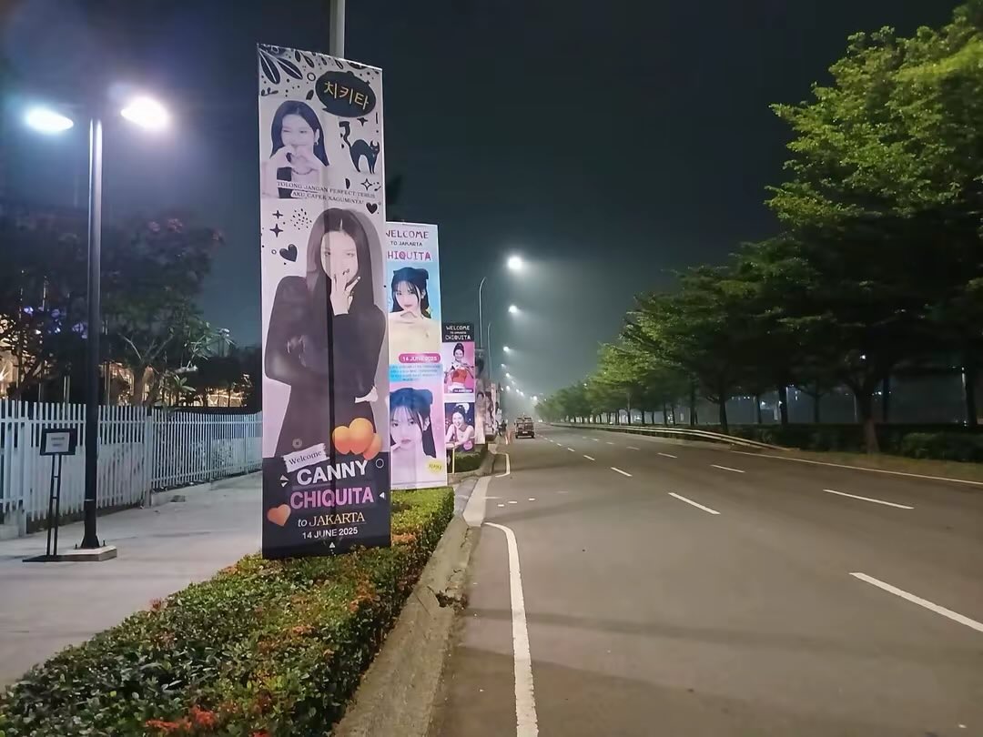 chiquitabaobei's tweet photo. Kira" apa ya min SECRET PROJECTNYA? Bakal se gong tahun kemaren ngga ya peoject support world tour chiquita di Jakarta? 😅😍 exited banget!

#CHIQUITA #BABYMONSTER #치키타 https://t.co/OVSMSAD1W5