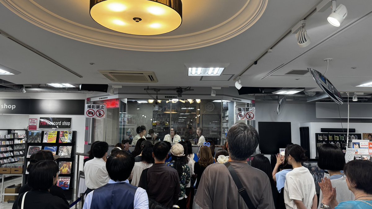 reini_1998's tweet photo. NACK5「カメレオンパーティー」生出演ありがとうございました！たくさん観に来てくださって嬉しかったです🙏
ワンマンライブもお待ちしてます🎤

●受付URL
・e+
https://t.co/EyOeyRW6u7
・ぴあ
https://t.co/uqdelLKrbh
・ローソン
https://t.co/tVBBkNjt0l https://t.co/6XXPrwWUe5