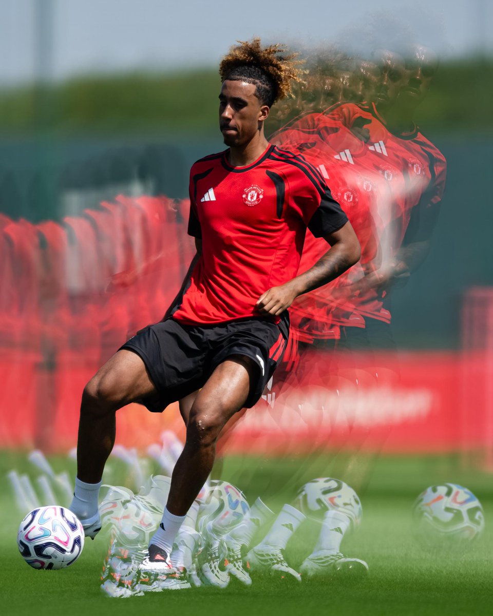 ManUtd's tweet photo. Bringing a fresh energy to pre-season 💪🔋