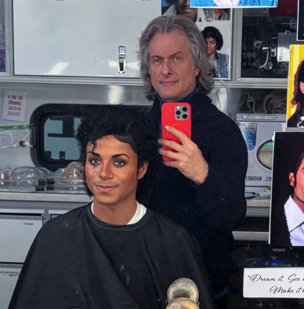 cmetogethr's tweet photo. jaafar spent 3 years, tirelessly perfecting a craft for a part that he didn’t even know he had. the casting team doubted him, but he knew in his heart that he was supposed to portray michael. he embodied his uncle’s essence, from his moves, to his voice - but magically it transcended into his aura. you could feel michael. he took your breath away the same way that he did. no one else could have done that. thank you @JaafarJackson for carrying on his legacy with such grace. happy 1 billion 🤍 #MichaelMovie