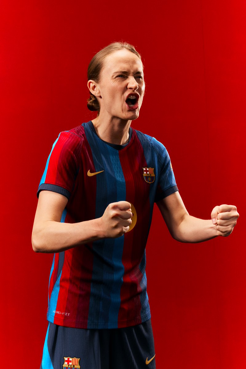 FCBfemeni's tweet photo. Celebrar amb aquests colors >>> https://t.co/JyqUFN2Rdm
