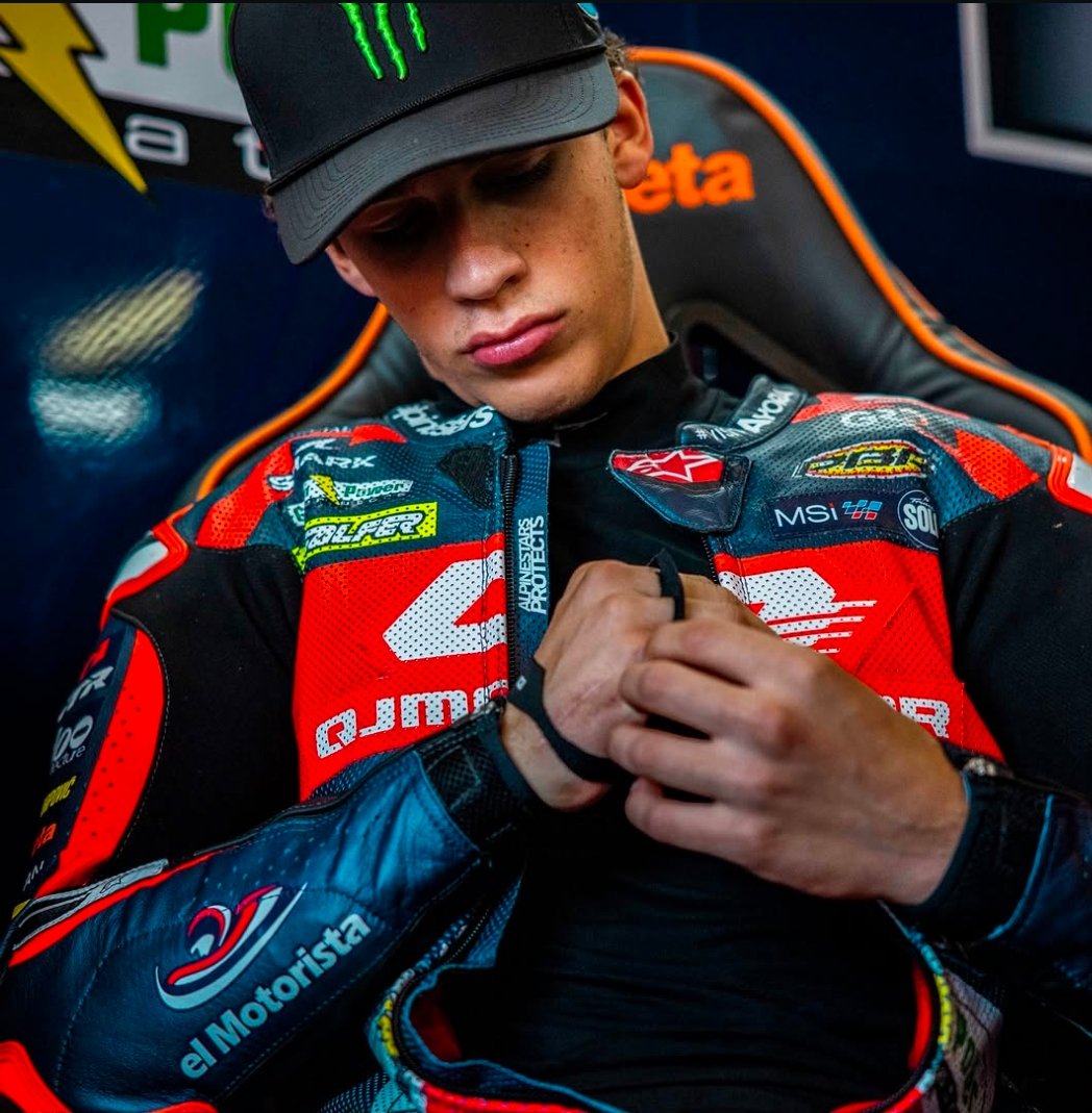 P4r3ma's tweet photo. +2 point , Thank you sachsenring π
#Ap36
#msiracing
#angelpiqueras
#moto2 https://t.co/ByUFPitPg1