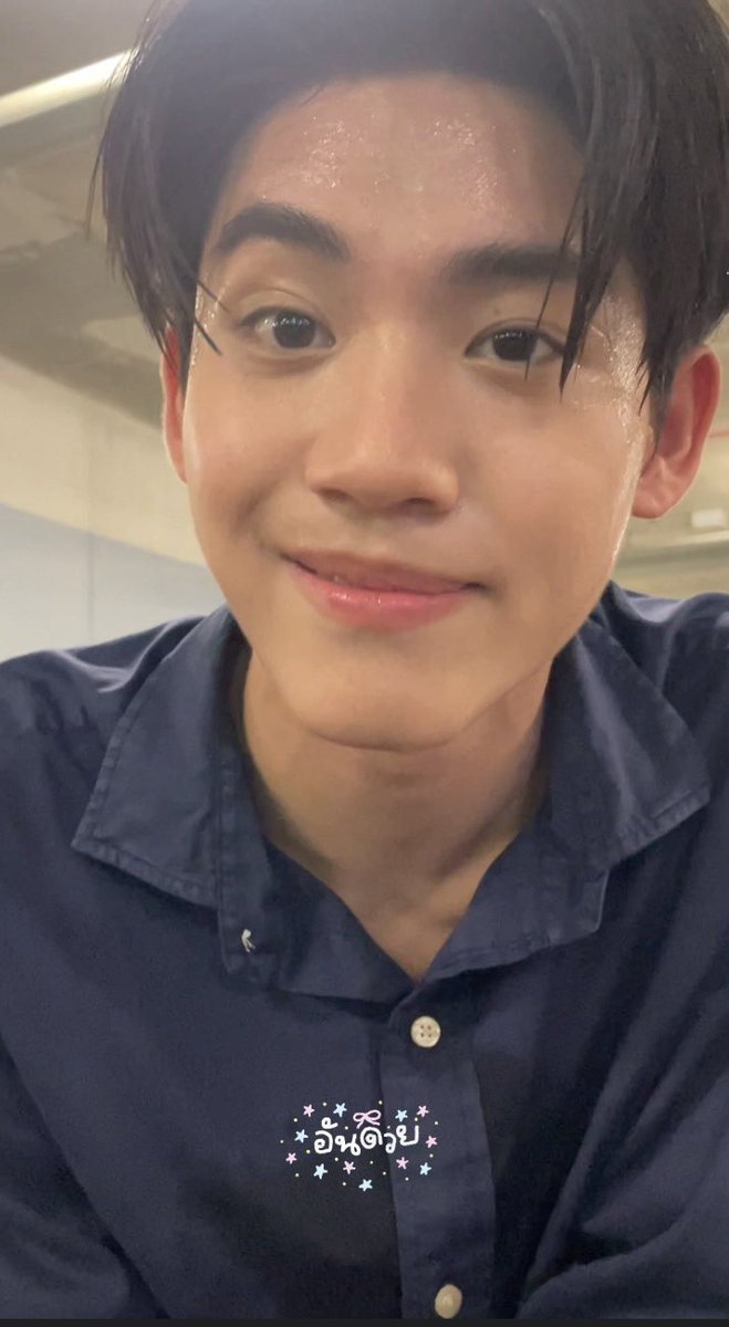 anda12777's tweet photo. สัญญาณหล่อๆ กับยักคิ้วของพี่แอลม่อน😭

AMPG FIRST MEET PONPON
#YBOOKFAIR11xAlmondProgress
#Almondbabybigboy https://t.co/6nG3dR9GSk
