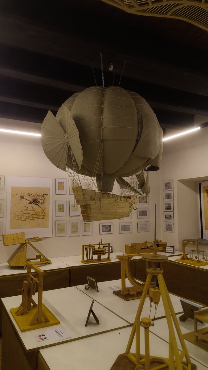 dotheren's tweet photo. Clovek ma byt pravidelne turistou i doma ... tak jsem dnes konecne zasel na zasite Leonardovy stroje pri prilezitosti navstevy hned vedle stojiciho kostela Nalezeni sv. Krize, ktery ma letos 370 let od vysvedceni (a vyrocni #wanderbook vizitku) #Brno #ShianNaCestach https://t.co/4JjkwNkFKV