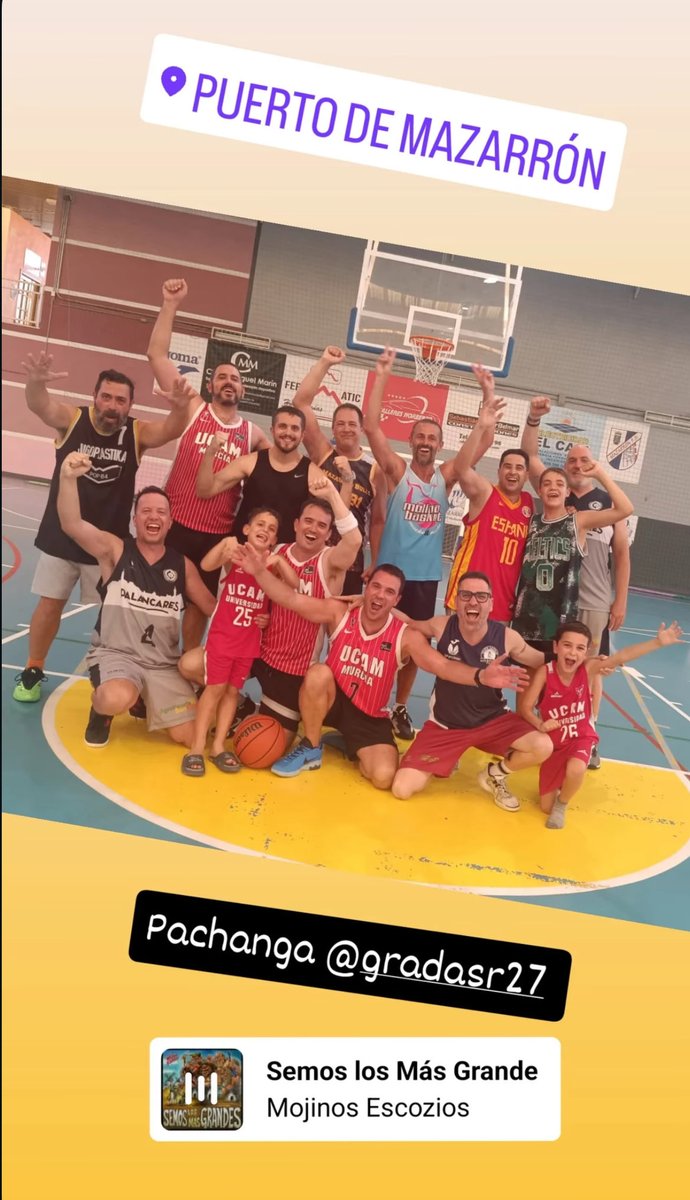 GradaSR27's tweet photo. No paramos ni en verano. ¡Estos peñistas están locos! ♥️ https://t.co/hKxcTXLPtb