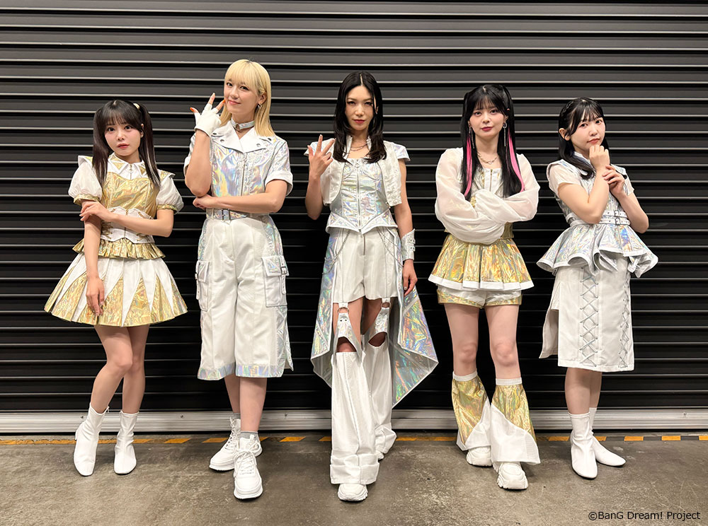 bang_dream_info's tweet photo. 【#BEAT_AX_SUMMER】
RAISE A SUILENのライブ映像はYouTubeで公開中🎵

🎧EXPOSE ‘Burn out!!!’
https://t.co/xmfH5EDlhx

🎧UNSTOPPABLE
https://t.co/TVTER73bOO

🎧HELL! or HELL?
https://t.co/xlsqssfz0m

#バンドリ #RAS https://t.co/yazIwFiH73