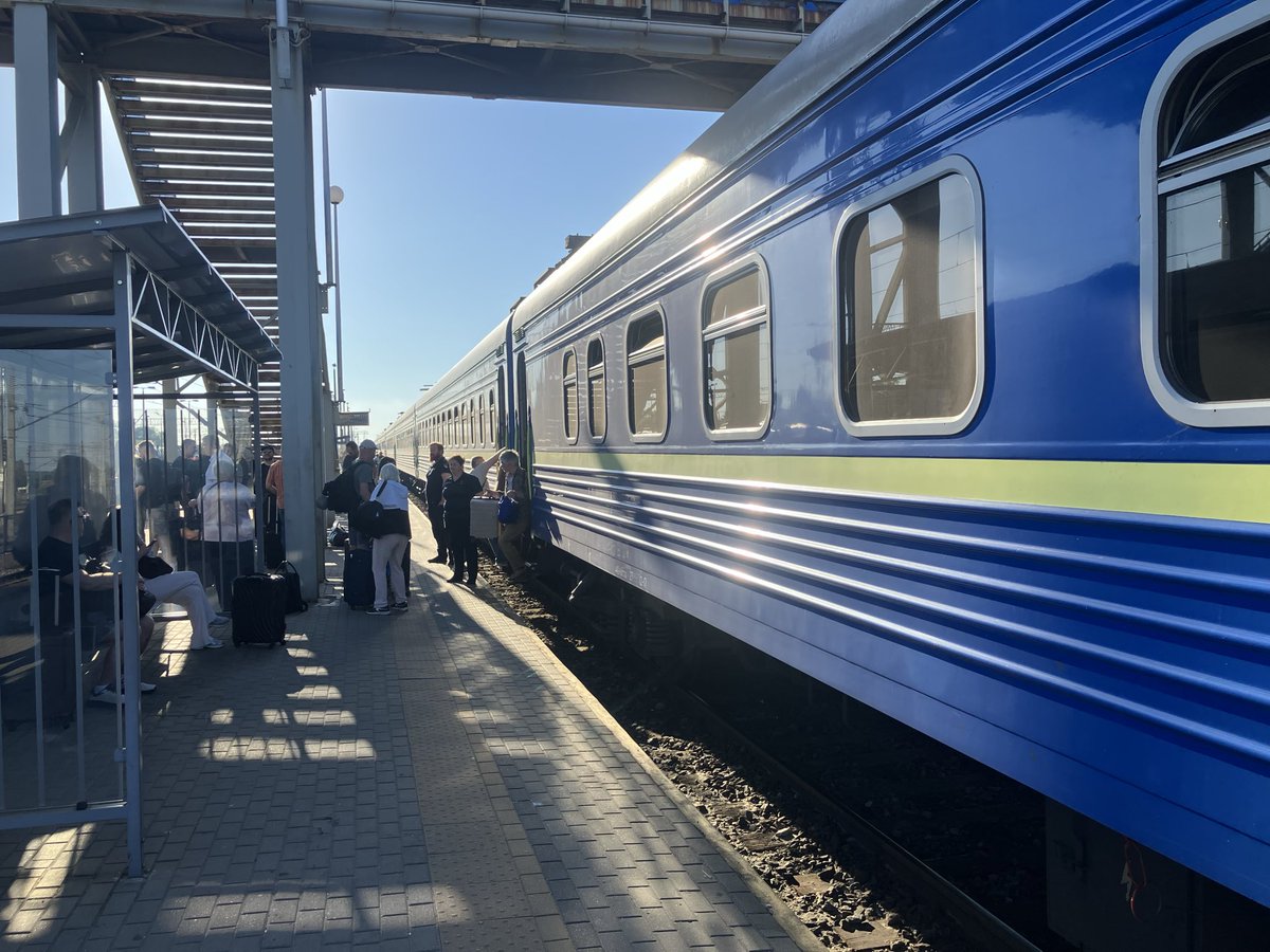 RobGillis14's tweet photo. @LoisAceLane @NAFOfellaE It is a beautiful railway station! I am sure that we all look forward to the next time we’re there! https://t.co/Pag9cEUCBM