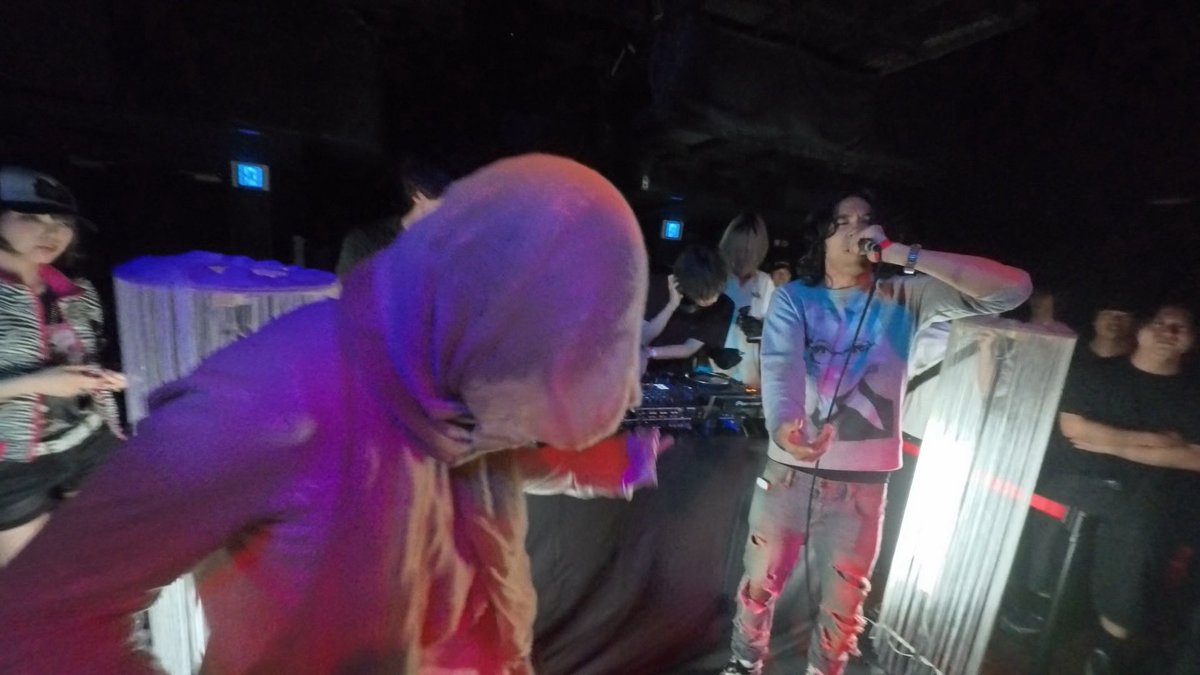 lovecx14's tweet photo. AVYSS SURVIVE - "INNER SYNC" &amp; "HOLLOW HYPE"Release Party-

RewindFlash!!! https://t.co/WjZJEggUFP