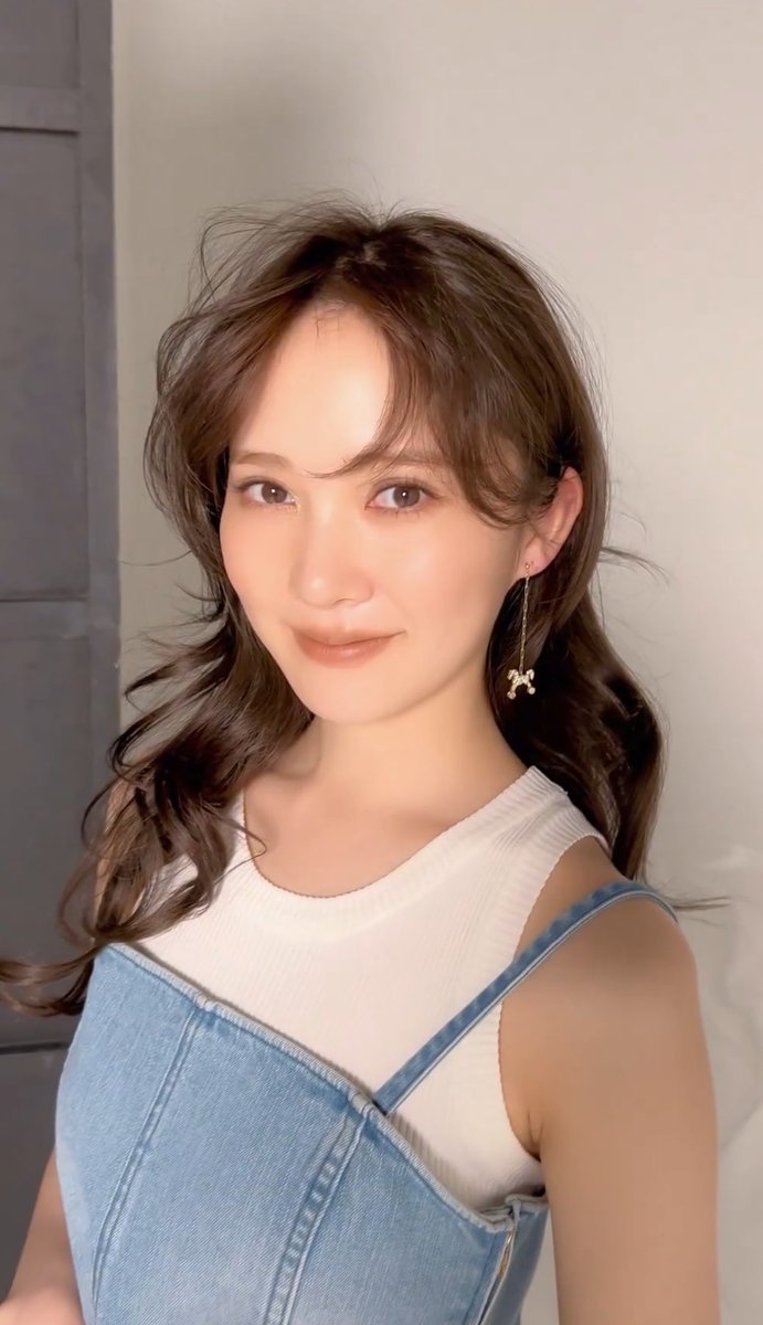 ❁岡ちゃん❁ これは！！！好きビジュすぎる😻 ほんとに綺麗すぎます💙 #加藤史帆