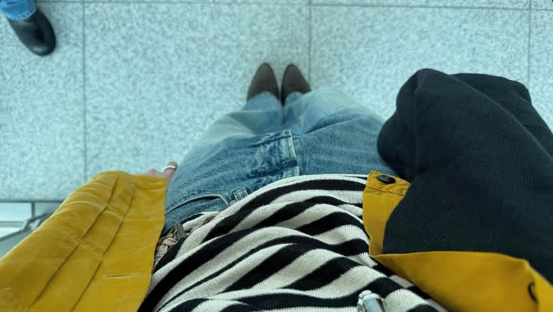 DadahSangwon's tweet photo. Puji Tuhan telah menamatkan jbjb claim slot. Sekarang saatnya mengobrol real time sama kalian semua! Spill kesibukan kalian hari ini, please? Kalau kesibukan Sangwon bisa dilihat sendiri, ya! (Lap keringat) https://t.co/vLCu4N1dWo