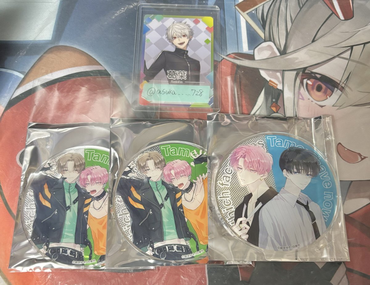 asuka_____728's tweet photo. 【交換 譲渡】 多聞くん今どっち！？ グラッテ guratte クッキー アクリルコースター アクコ 

譲▶︎1枚目

求︎▶2枚目

郵送優先 https://t.co/NlCujJNB66