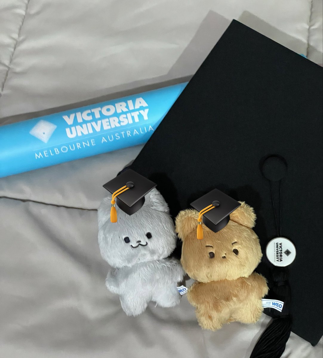 nowhjae's tweet photo. Finally graduaATEd✨🎓 https://t.co/MuogE1ABa8