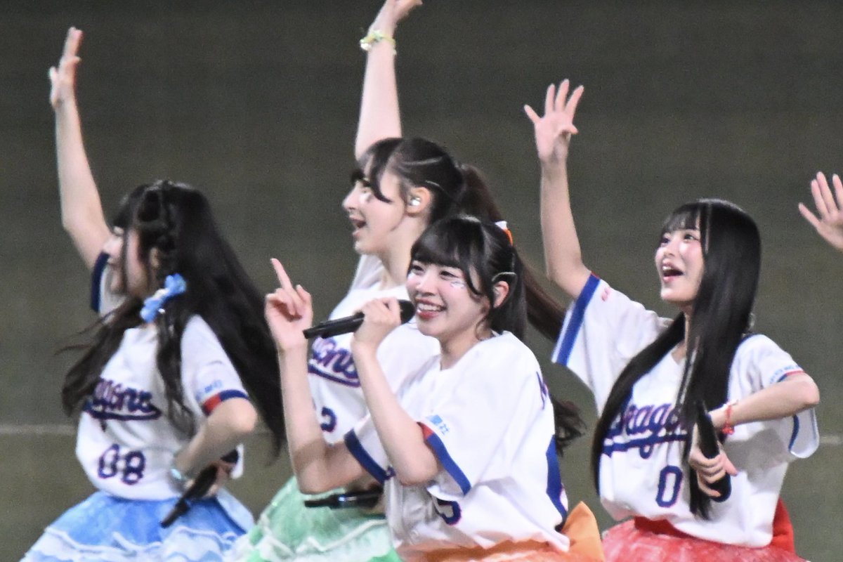 Ao320301's tweet photo. 現地まけほー
最後のiLifeさんの周りのコールが凄くて、試合内容は村松のホームランとサノーの内野安打しか覚えてません笑 https://t.co/AUcfuueGws